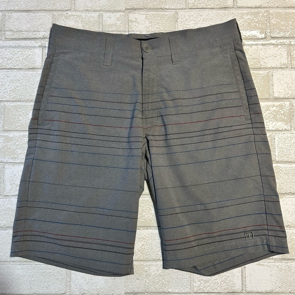 Travis Mathew Men's Golf Shorts Size 30